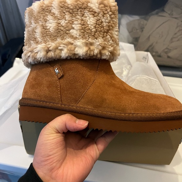 Michael Kors Julia Logo Sherpa and Suede Boots - Picture 4 of 6